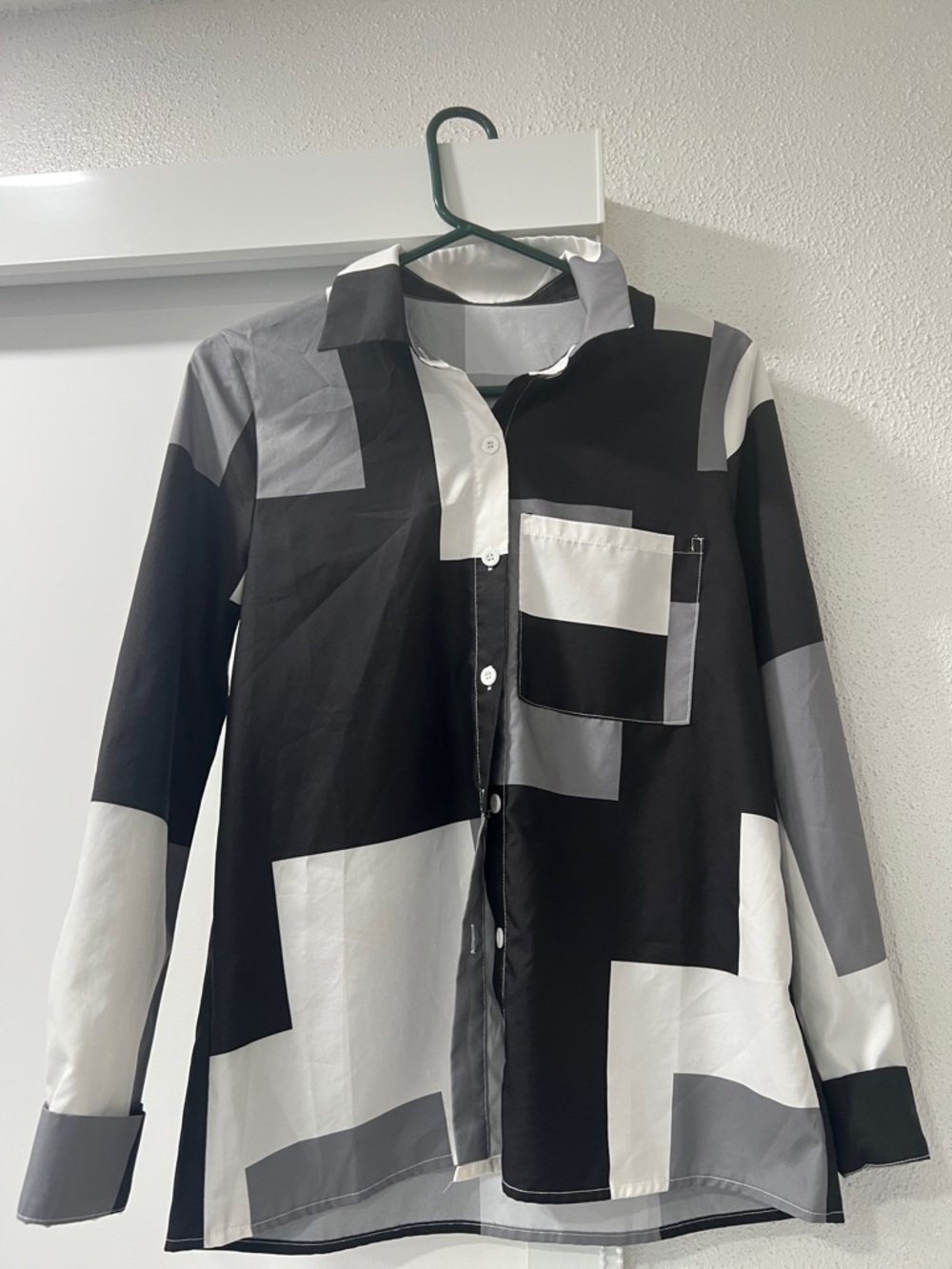 Geometric Colorblock Button-Up Shirt - Black, White & Gray